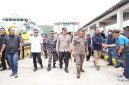Kapolda NTB bersama Gubernur NTB dan Forkopimda memantau kondisi arus mudik di Terminal Mandalika Mataram.(Foto istimewa)