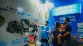 PLN memperkenalkan sebaran SPKLU di NTB guna memastikan kemudahan akses pengisian daya bagi masyarakat selama libur Idulfitri.(Dok. PLN)
