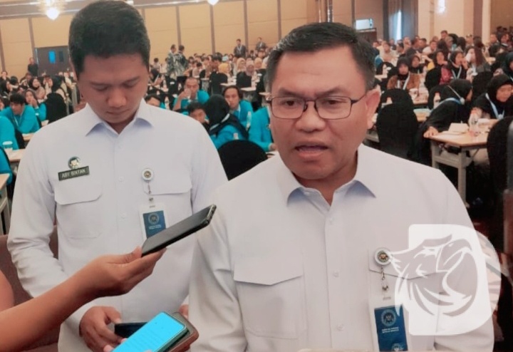 Waka BGN Irjenpol (Purn) Sony Sonjaya saat memaparkan skema anggaran program Makan Bergizi Gratis dalam APBN 2026.(Foto istimewa)