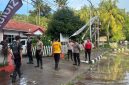 Kondisi banjir di Jalan Raya Senggigi, Lombok Barat, dengan genangan air setinggi lutut yang melumpuhkan arus lalu lintas, Minggu (5/4/2026).(Foto istimewa)