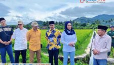 Arsip Foto, saat serah terima Program Irigasi dari Aspirasi Wakil Ketua DPR RI, Hj. Sari Yuliati di Desa Tempos, Kecamatan Gerung, Lombok Barat pada Februari lalu. (Foto: Istimewa).