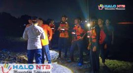 Personel gabungan dari Kepolisian dan Tim SAR saat melakukan apel kesiapan di bibir Pantai Ampenan, Mataram, Jumat (29/5/2026). (Foto: Humas Polresta Mataram)