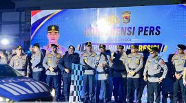 Kapolda NTB Irjen Pol. Kalingga Rendra Raharja (tengah) didampingi jajaran Pejabat Utama memberikan arahan saat bersiap melepas regu Patroli Rinjani Presisi di Kota Mataram, NTB, Sabtu (30/5/2026). (Foto: Istimewa)