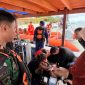 Proses evakuasi WNA asal India yang ditemukan meninggal dunia usai dilaporkan hilang saat berenang di perairan Gili Air, Lombok Utara.(Foto.Istimewa)