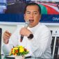 Gubernur NTB Lalu Muhamad Iqbal saat berdialog dengan perwakilan serikat buruh dalam peringatan May Day 2026 di Kantor Disnakertrans NTB.(Foto.Istimewa)
