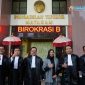 Mantan pejabat BPN Lombok Barat Baiq Mahyuniati Fitria usai divonis bebas murni di Pengadilan Tipikor Mataram.(Foto.Istimewa)