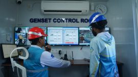 Petugas PLN UIW NTB melakukan pengawasan sistem kelistrikan di area Sirkuit Mandalika saat pelaksanaan GT World Challenge Asia 2026. (Dok. PLN)