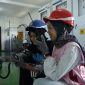 Srikandi PLN UIW NTB bersiaga menjaga keandalan sistem kelistrikan saat gelaran GT World Challenge Asia 2026 dan Kartini Race di Sirkuit Mandalika. (Dok. PLN)