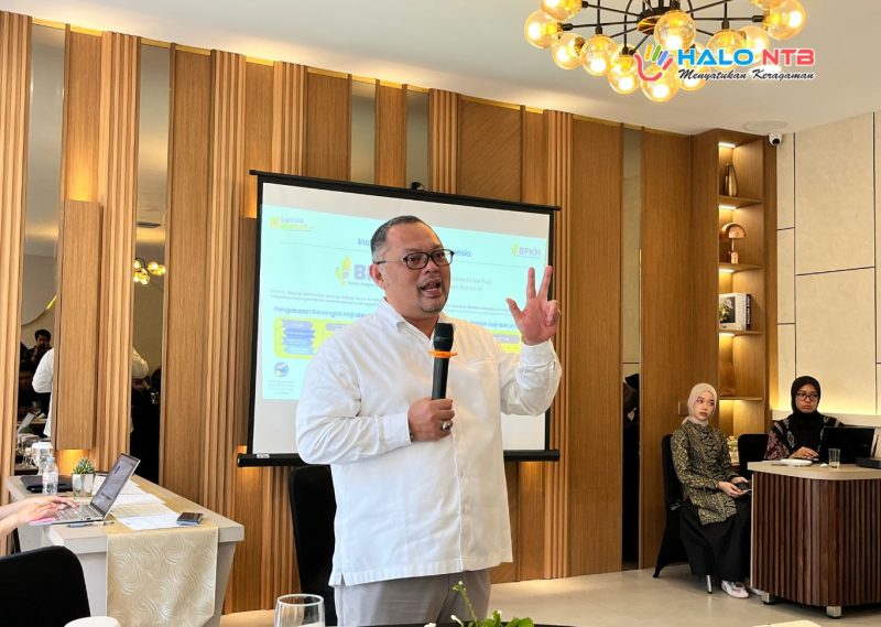 Arief Mufraini, saat menyampaikan paparan dalam forum BPKH Connect di Mataram.(Foto.Istimewa)