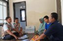 PLN UIW NTB bersama YBM PLN menyerahkan bantuan rumah layak huni kepada warga prasejahtera di Karang Buyuk, Ampenan Selatan, Selasa (12/5).(Dok.PLN)