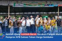 Momen foto bersama tim pelaksana di sela-sela kegiatan Gerakan Pangan Murah (GPM) yang digelar di Halaman Hutan Nuraksa Kumbi, Desa Pakuan, Narmada, Sabtu (20/6/2026).(Foto: Istimewa)