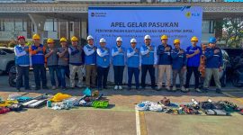 Personel PLN Unit Induk Wilayah NTB mengikuti apel gelar pasukan sebagai bentuk kesiapan operasional dalam mendukung pelaksanaan Program Bantuan Pasang Baru Listrik (BPBL) Tahun 2026 di Nusa Tenggara Barat. (Dok. PLN)