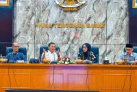 Sosialisasi pengembangan ekosistem kendaraan listrik oleh PLN bersama Pemprov NTB di Gedung Sangkareang Kantor Gubernur NTB, membahas perluasan SPKLU. (Dok. PLN)