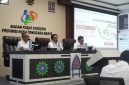 Kepala BPS Provinsi NTB, Dr. Drs. Wahyudin, M.M. (tengah), saat menyampaikan Berita Resmi Statistik (BRS) di Aula Tambora BPS NTB, Mataram, Selasa (2/6/2026). (Foto: Istimewa).