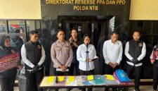 Direktur Reserse PPA dan PPO Polda NTB, Kombes Pol. Ni Made Pujewati, S.I.K., M.M., memberikan keterangan pers terkait penetapan tersangka pengelola LPK ilegal di Mataram, Senin (29/6/2026).(Foto: Istimewa)