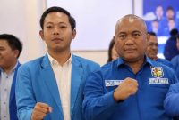 Ketua Komite Nasional Pemuda Indonesia (KNPI) Kabupaten Lombok Barat, M. Taupik (kiri)