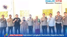 Kapolres Lombok Barat AKBP Mellysa Amalia (tengah) bersama jajaran PJU Polres Lobar melakukan kunjungan silaturahmi perdana ke tokoh masyarakat Sekotong H. Lalu Daryadi (kelima kanan) dan mantan Bupati Lobar Hj. Sumiatun (keempat kiri), Rabu (22/7/2026).(Foto: Istimewa)