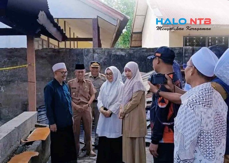 Wakil Bupati Lombok Barat Hj. Nurul Adha turun langsung meninjau kondisi MTs Nujumul Huda, didampingi Camat Lembar, BPBD, dan pimpinan Ponpes Nujumul Huda. Selasa (28/7/2026).(Foto: Istimewa)