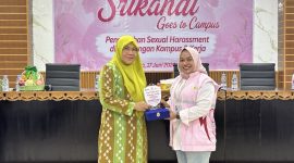 Srikandi PLN UIW NTB bersama narasumber dari DP3A Kota Bima menggelar program Srikandi Goes to Campus di STIE Bima sebagai upaya mengedukasi mahasiswa tentang pencegahan kekerasan seksual, pentingnya keberanian melapor, serta membangun budaya kampus yang aman, inklusif, dan bebas diskriminasi. (Dok. PLN)