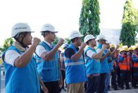Manajemen bersama seluruh insan PLN meneguhkan komitmen menjadikan keselamatan sebagai budaya kerja, fondasi utama dalam menjaga keandalan pasokan listrik bagi masyarakat. (Dok. PLN)