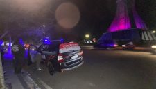 Unit kendaraan Puma Jatanras Polda NTB terparkir di salah satu titik pemantauan saat Patroli Strong Point berlangsung di Kota Mataram, Sabtu (22/8/2026) malam. (Foto: Istimewa)

