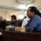 Perwakilan Gabungan Aktivis Lombok Barat, Asmuni, A.Ma., menyampaikan pernyataan terkait anjloknya skor SPI dan MCSP Kabupaten Lombok Barat dalam sebuah forum, sekaligus mendesak Wakil Bupati untuk melakukan evaluasi menyeluruh terhadap jajaran OPD.