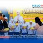 Wakil Ketua DPR RI Hj. Sari Yuliati, S.H. secara simbolis menyerahkan bantuan Program Indonesia Pintar (PIP) kepada para santri wisudawan Program Takhassus Pondok Pesantren NU Abhariyah, Lombok Barat, Selasa (4/8).(Foto: Istimewa)