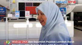 Wakil Bupati Lombok Barat, Hj. Nurul Adha, tiba di Kantor Perwakilan BPKP Provinsi NTB, Kamis (13/8/2026), untuk menjalani pemeriksaan oleh KPK terkait kasus OTT Bupati Lombok Barat non-aktif, Lalu Ahmad Zaini. (Foto: Halo NTB)