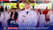 Wakil Bupati Lombok Barat Hj. Nurul Adha (UNA) tampak khidmat usai mengikuti upacara detik-detik proklamasi HUT ke-81 RI di Bencingah Agung, Senin (17/8/2026).(Foto: Istimewa)