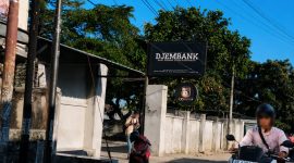Djembank Hotel, Karaoke, Lounge & Restaurant di Cakranegara, Mataram, tempat ini disebut sebagai lokasi kejadian dugaan pengeroyokan yang menyebabkan korban koma.(Foto: Istimewa)