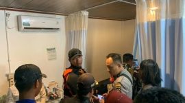 Suasana evakuasi dan pendampingan terhadap korban insiden wisata di kawasan Pantai Semeti, Lombok Tengah, oleh tim SAR gabungan dan kepolisian setempat. (Foto: Humas Tim SAR Mataram)