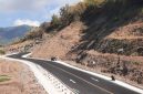 Penanganan dua titik rawan kecelakaan Jereweh-Benete rampung 100 persen, menghadirkan jalur yang lebih aman bagi pengguna jalan. (Foto: Istimewa)