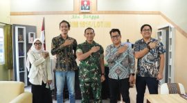 PLN UP3 Selaparang dan Kodim 1615/Lombok Timur berkomitmen mempererat kolaborasi sebagai wujud semangat HUT ke-81 Kemerdekaan RI dalam menghadirkan pelayanan kelistrikan terbaik untuk mendukung pembangunan dan kesejahteraan masyarakat. (Dok. PLN)