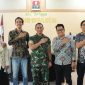 PLN UP3 Selaparang dan Kodim 1615/Lombok Timur berkomitmen mempererat kolaborasi sebagai wujud semangat HUT ke-81 Kemerdekaan RI dalam menghadirkan pelayanan kelistrikan terbaik untuk mendukung pembangunan dan kesejahteraan masyarakat. (Dok. PLN)