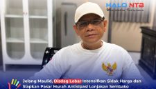 H. Muhammad Adnan, Kepala Dinas Perdagangan Lombok Barat, saat diwawancarai terkait stabilitas harga sembako dan persiapan pasar murah menjelang Maulid Nabi Muhammad SAW, Jumat (14/8/2026). (Foto: Istimewa)