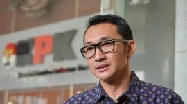 Juru Bicara KPK Budi Prasetyo saat menyampaikan keterangan kepada wartawan di Gedung Merah Putih KPK, Jakarta. (Foto: Inilah.com)