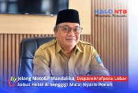 Kepala Dinas Pariwisata, Ekonomi Kreatif, Pemuda, dan Olahraga (Disparekrafpora) Kabupaten Lombok Barat, Agus Gunawan saat ditemui di ruang kerjanya, Selasa (22/9/2026).(Foto: Istimewa).