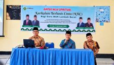 Dari kiri ke kanan: Ketua Pokjawas Kanwil Kemenag NTB Dr. Abdul Hamid, Kepala MAN Lombok Barat H. Kemas Burhan, dan Waka Humas MAN Lombok Barat Sahimi saat mengikuti Bimtek Kurikulum Berbasis Cinta (KBC) di MAN Lombok Barat, Sabtu (12/9/2026).(Foto: Istimewa)