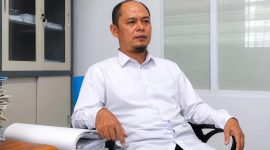 PPK UIN Mataram Saprul Anwar memastikan pekerjaan pembangunan Laboratorium Prodi Kedokteran tetap berjalan sesuai jadwal.(Foto: Istimewa)