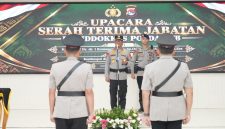 Kapolda NTB Irjen Pol. Kalingga Rendra Raharja, S.E., M.H. memberikan sambutan saat memimpin Upacara Serah Terima Jabatan (Sertijab) Kepala Bidang Kedokteran dan Kesehatan (Kabiddokkes) Polda NTB, di Mataram, Jumat (25/9/2026).