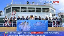 Foto bersama GM ASDP Cabang Lembar, Anis Adinizam, beserta jajaran manajemen dan staf di atas KMP Portlink II, di sela-sela kegiatan aksi sosial pemberian bingkisan kepada penumpang dalam rangka memperingati Hari Pelanggan Nasional 2026, di Lembar, Senin (7/9/2026).(Foto: Istimewa)