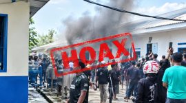 Video yang menampilkan kerumunan dan kepulan asap beredar dengan narasi pembakaran dapur MBG di Lombok Tengah, NTB. Polisi memastikan informasi tersebut hoaks dan tengah menelusuri penyebarnya.(Foto: Istimewa)