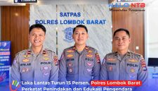 Jajaran Satlantas Polres Lombok Barat: Kasatlantas Iptu Anton Prasetya Wijaya (tengah) bersama Kanit Laka Ipda Wayan Adi Dharma (kiri) dan Kanit Regident Ipda Yuswanto (kanan), Senin (14/9/2026).(Foto: Halo NTB)