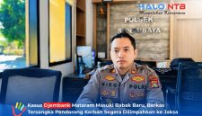 Kapolsek Sandubaya, Niko Herdianto, S.Tr.K., S.I.K., saat memberikan keterangan resmi di ruang kerjanya terkait perkembangan penanganan kasus dugaan penganiayaan di Djembank Hotel, Mataram, Selasa (1/9/2026).(Foto: Istimewa)
