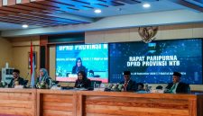 Suasana Rapat Paripurna DPRD Provinsi NTB saat persetujuan Perubahan APBD Tahun Anggaran 2026 di Ruang Rapat Utama Kantor Gubernur NTB, Jumat (18/9/2026).(Foto: Diskominfotik NTB)