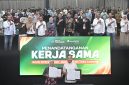 Peserta kegiatan Salam Sapa Mataram–NTB Tahun 2026 berfoto bersama dalam rangka penguatan koordinasi dengan supplier dan merchant guna mendukung kelancaran transaksi digital melalui platform SIPLah Toko Ladang
