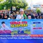 H. Suhaili (tengah) diantar ratusan pendukung dan simpatisan saat mendaftar sebagai bakal calon Kepala Desa Taman Ayu, Kecamatan Gerung, Lombok Barat, Jumat (2/10/2026).(Foto: Istimewa)