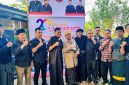 Ketua Dewan Pembina DPP, Ketua Umum DPP, dan Ketua DPD kabupaten/kota berpose bersama seusai tasyakuran HUT ke-20 Laskar NTB di Kopang, Lombok Tengah, Rabu (14/10/2026).(Foto: Halo NTB)
