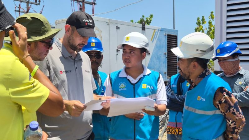 Pemeriksaan sistem kelistrikan dilakukan bersama untuk memastikan seluruh peralatan dan jaringan pendukung siap menunjang operasional MotoGP Mandalika 2026.(Foto: Istimewa)