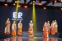Koleksi Erina Galery bertajuk “Lombok Golden Heritage” tampil di panggung IN2MOTIONFEST x JMFW 2026 di Jakarta. Mengangkat kekayaan wastra Lombok dalam balutan modest fashion modern, koleksi ini membawa pesan tentang pelestarian budaya dan semangat kebangkitan masyarakat Desa Adat Sade.